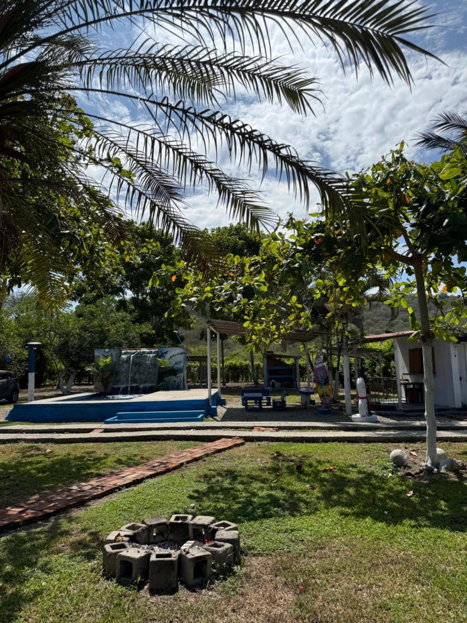 Hostal Eco-Aventura Montañita Eksteriør billede